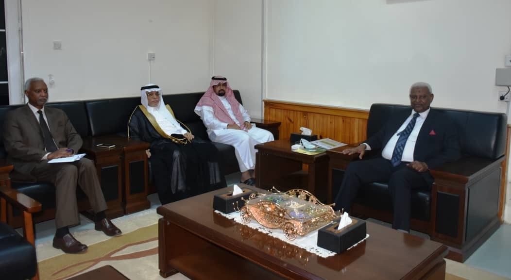 Attorney General Meets UAE and Saudi Ambssadors