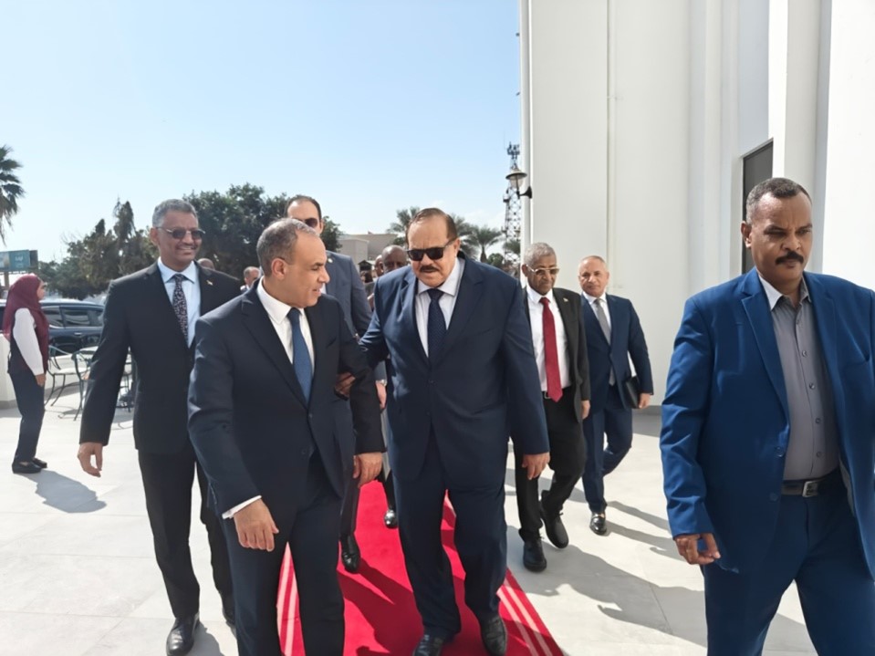 Egyptian Foreign Minister arrives in Sudan